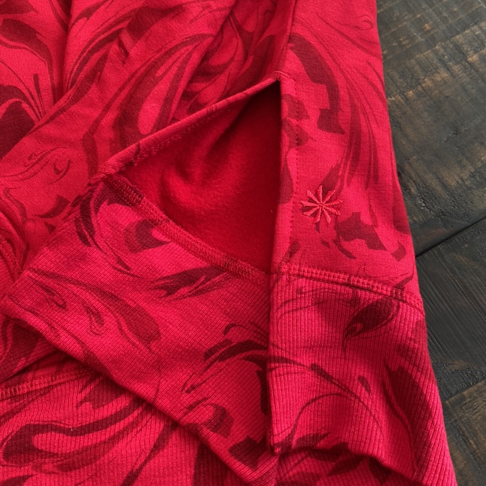 🔥NWT Red Athleta Luxe V-Neck Sweatshirt! - Picture 5 of 8